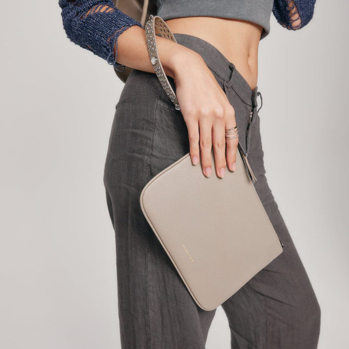 Ava Clutch - Greige/Silver pack Bandolier