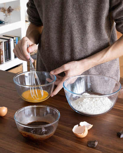 Glass mixing bowl