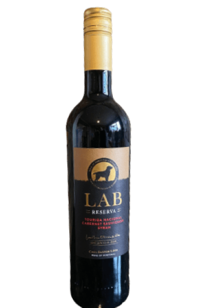 Bottle of LAB Reserva Cabernet Sauvignon wine on a white background