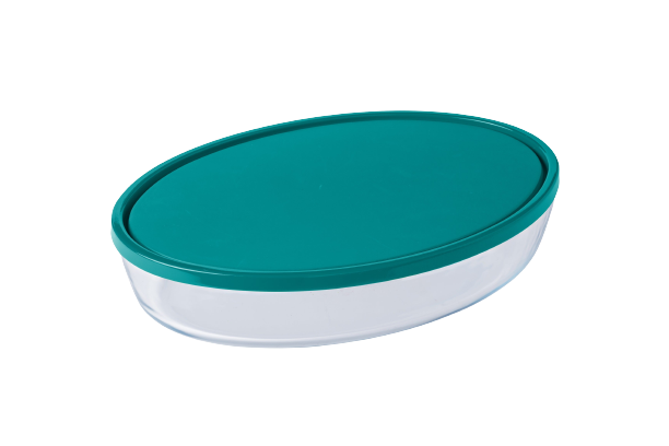 Oval family-sized glass baking dish with plastic lid.