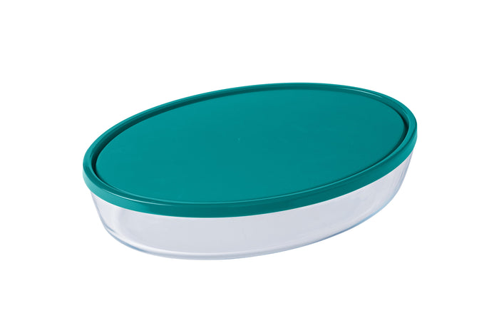 Oval family-sized glass baking dish with plastic lid.