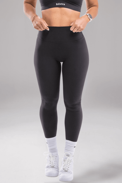 UltraFit Tight - Black